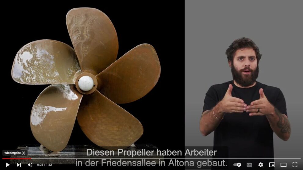 Ausschnitt aus einem Video über den zeise Propeller in der Säulenhalle im Altonaer Museum in DGS